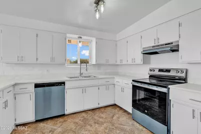 3201 N Olsen Avenue, Tucson, AZ 85719 - Photo 8