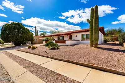 130 E Los Arcos, Green Valley, AZ 85614 - Photo 2