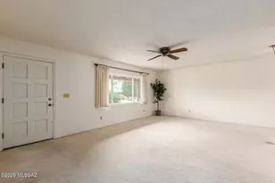 130 E Los Arcos, Green Valley, AZ 85614 - Photo 4