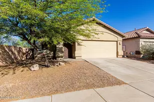 8390 N Sand Dune Pl, Tucson, AZ 85743 - Photo 2