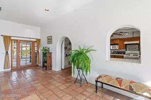 1951 E Greenlee Rd, Tucson, AZ 85719 - Photo 10