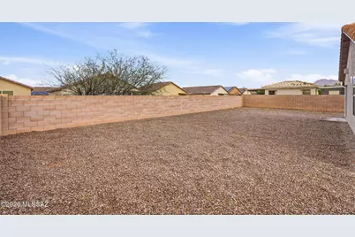 5556 S Desert Redbud Drive, Tucson, AZ 85757 - Photo 8