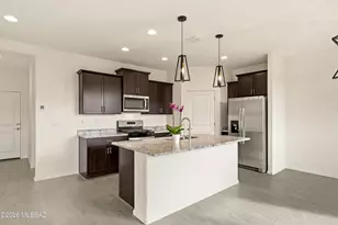 4818 E Greenway Wash Dr, Tucson, AZ 85706 - Photo 8