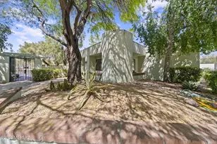 7853 N Calle de la Aldea, Tucson, AZ 85704 - Photo 2