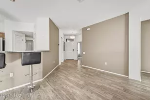 1917 W Vista Ridge Dr, Green Valley, AZ 85622 - Photo 12