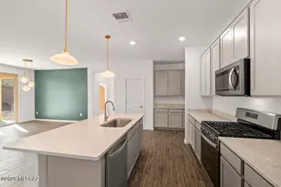 8796 E Stone Meadow Cir, Tucson, AZ 85730 - Photo 16