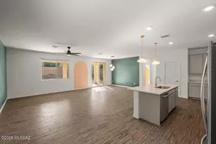 8796 E Stone Meadow Cir, Tucson, AZ 85730 - Photo 6