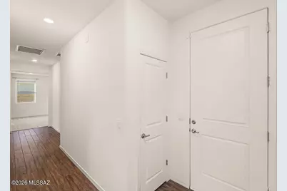 8796 E Stone Meadow Circle, Tucson, AZ 85730 - Photo 4