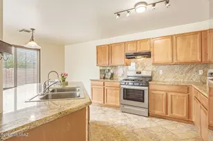 18430 S Copper Basin, Green Valley, AZ 85614 - Photo 12