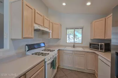 8685 S Desert Dove Drive, Tucson, AZ 85747 - Photo 10