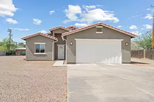 1941 E Greenlee Rd, Tucson, AZ 85719 - Photo 2