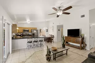 7995 S Muddy Creek Dr, Tucson, AZ 85747 - Photo 8