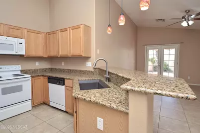 10979 N Double Eagle Court, Oro Valley, AZ 85737 - Photo 12