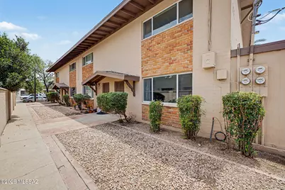 955 N Venice Avenue #D, Tucson, AZ 85711 - Photo 6