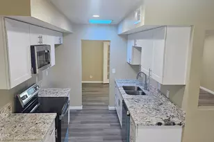 1152 S Alpine Cir, Green Valley, AZ 85614 - Photo 8