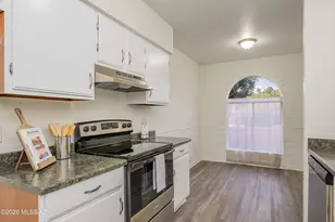 447 W Calle Lago, Tucson, AZ 85704 - Photo 4