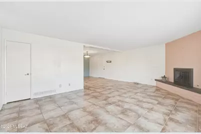 250 E Paseo Chuparosas, Green Valley, AZ 85614 - Photo 8