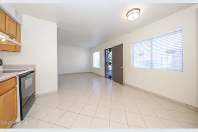 4370 N Hansa Place, Tucson, AZ 85705 - Photo 10