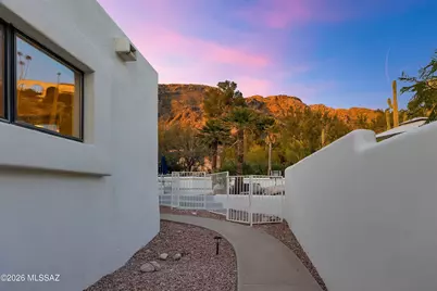 4911 E Oakmont Drive, Tucson, AZ 85718 - Photo 44