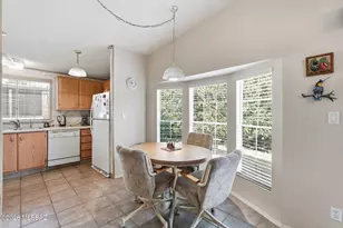 266 W Pinon Dr, Green Valley, AZ 85614 - Photo 12