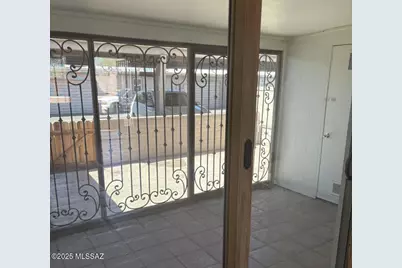 1246 S Camino Seco, Tucson, AZ 85710 - Photo 4