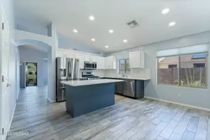 8698 N Joanna Dr, Tucson, AZ 85742 - Photo 2