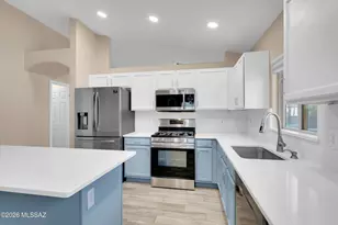 8698 N Joanna Dr, Tucson, AZ 85742 - Photo 8