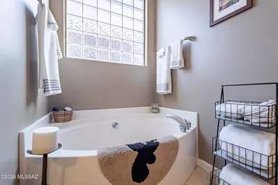 8133 N High Branch Drive W, Tucson, AZ 85743 - Photo 18