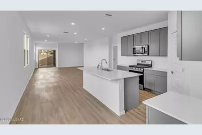 12280 N Sandhurst Drive, Marana, AZ 85653 - Photo 2