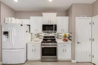 565 W Calle Media Luz, Sahuarita, AZ 85629 - Photo 14