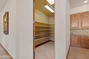 6525 N Longfellow Dr, Tucson, AZ 85718 - Photo 40