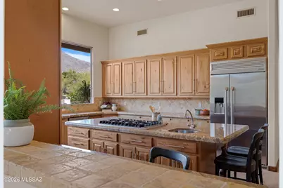 6525 N Longfellow Drive, Tucson, AZ 85718 - Photo 18