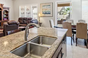 2209 E Bluejay Bluff Ln, Green Valley, AZ 85614 - Photo 22