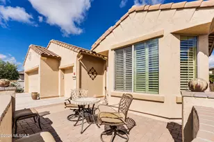 2209 E Bluejay Bluff Ln, Green Valley, AZ 85614 - Photo 4