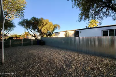 803 W Florence Street, Tucson, AZ 85705 - Photo 28