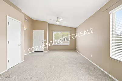 8802 S Desert Valley Way, Tucson, AZ 85747 - Photo 6