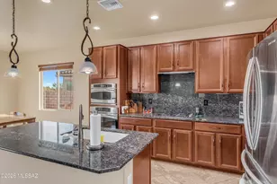 11556 N Adobe Village Pl, Marana, AZ 85658 - Photo 12