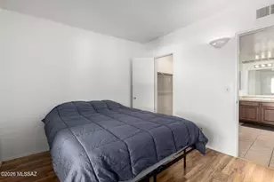 1810 E Blacklidge Dr, Tucson, AZ 85719 - Photo 14