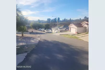 829 E Calle Esplendor, Nogales, AZ 85621 - Photo 2