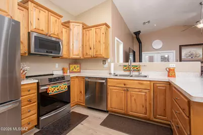 2310 W Calle Grato, Oracle, AZ 85623 - Photo 14