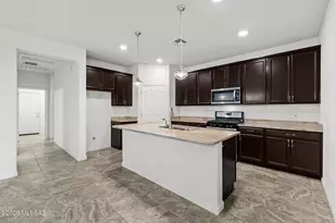 2134 W Ephesus Ct, Tucson, AZ 85742 - Photo 10