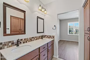 1717 E Sage Thrasher Dr, Green Valley, AZ 85614 - Photo 26