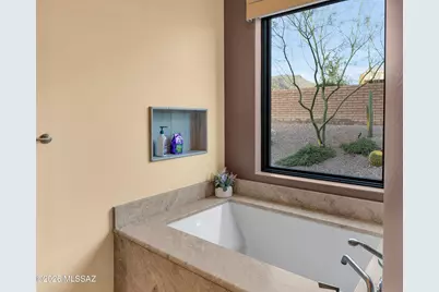 6095 W Seven Saguaros Circle, Marana, AZ 85658 - Photo 20
