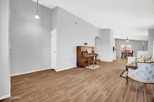 7757 S Precious Opal Dr, Tucson, AZ 85747 - Photo 6