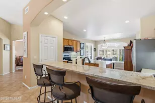 976 N Night Heron Dr, Green Valley, AZ 85614 - Photo 12
