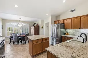 976 N Night Heron Dr, Green Valley, AZ 85614 - Photo 14
