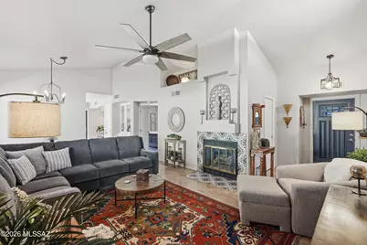 200 E Suntree Street, Tucson, AZ 85737 - Photo 1