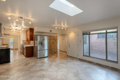 413 W Calle De Oro, Green Valley, AZ 85614 - Photo 10