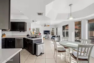 7976 E Alandale Pl, Tucson, AZ 85715 - Photo 4