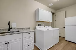 8164 S Expedition Dr, Tucson, AZ 85747 - Photo 24